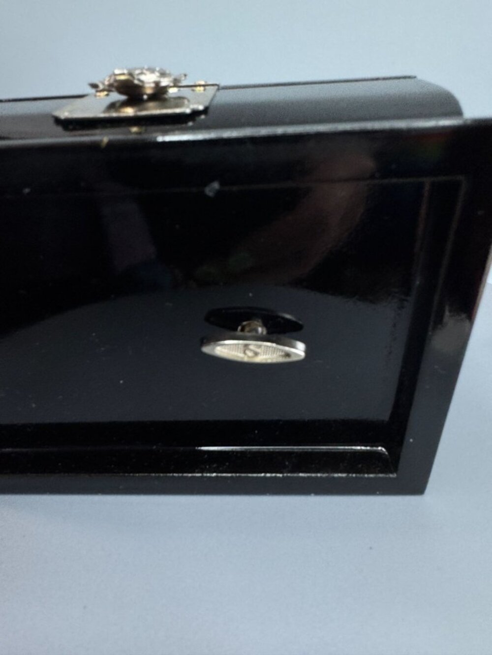 Sanyo Jewelry Music Box Black Lacquer Abalone MOP Inlay 5 3/4 Inch - Picture 10 of 11